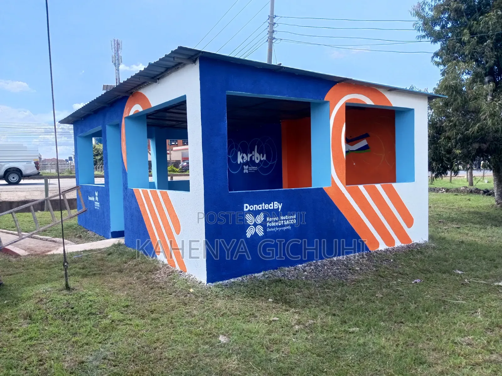 Outdoor Painter, Interior Decorator, Artist And Graphic Design.