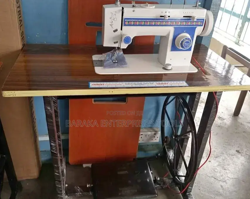 Multifunctional Complete Embroidery Sewing Machine