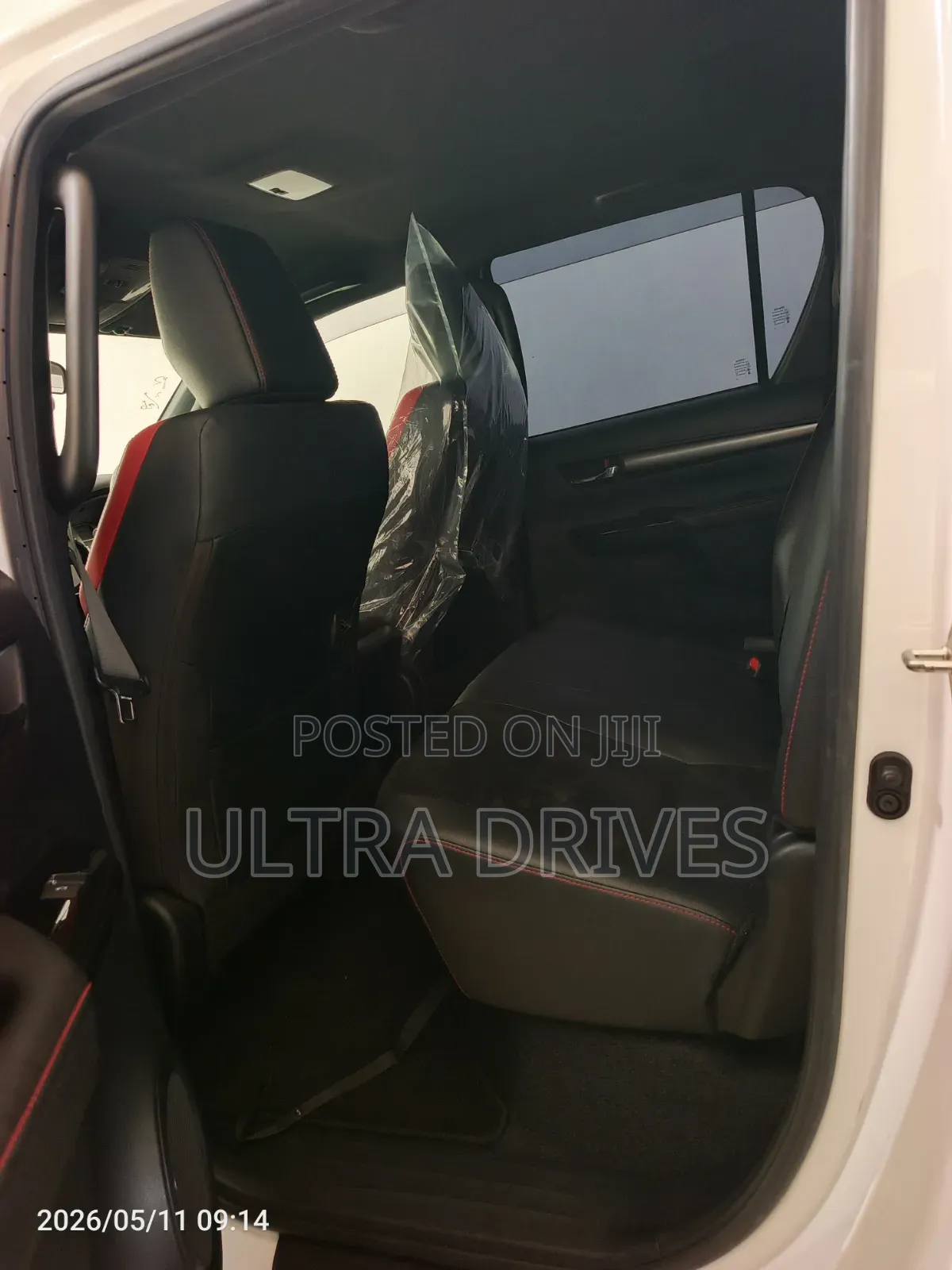 Toyota Hilux 2021 White
