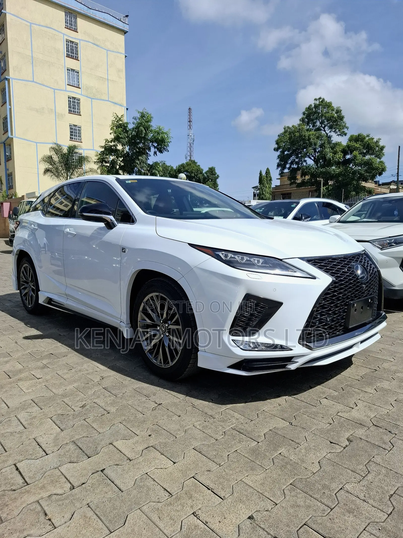 Lexus RX 300 4WD 2019 White