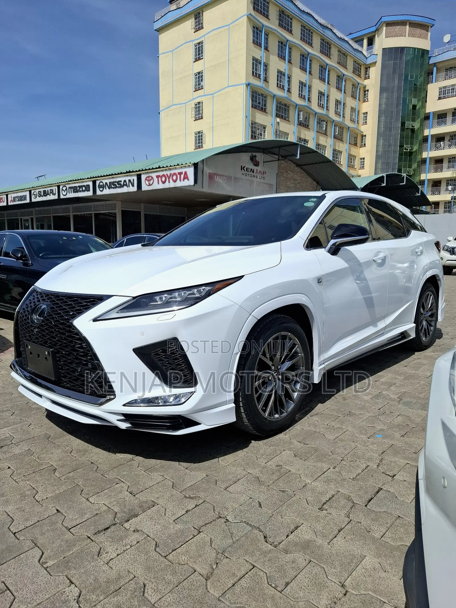 Lexus RX 300 4WD 2019 White