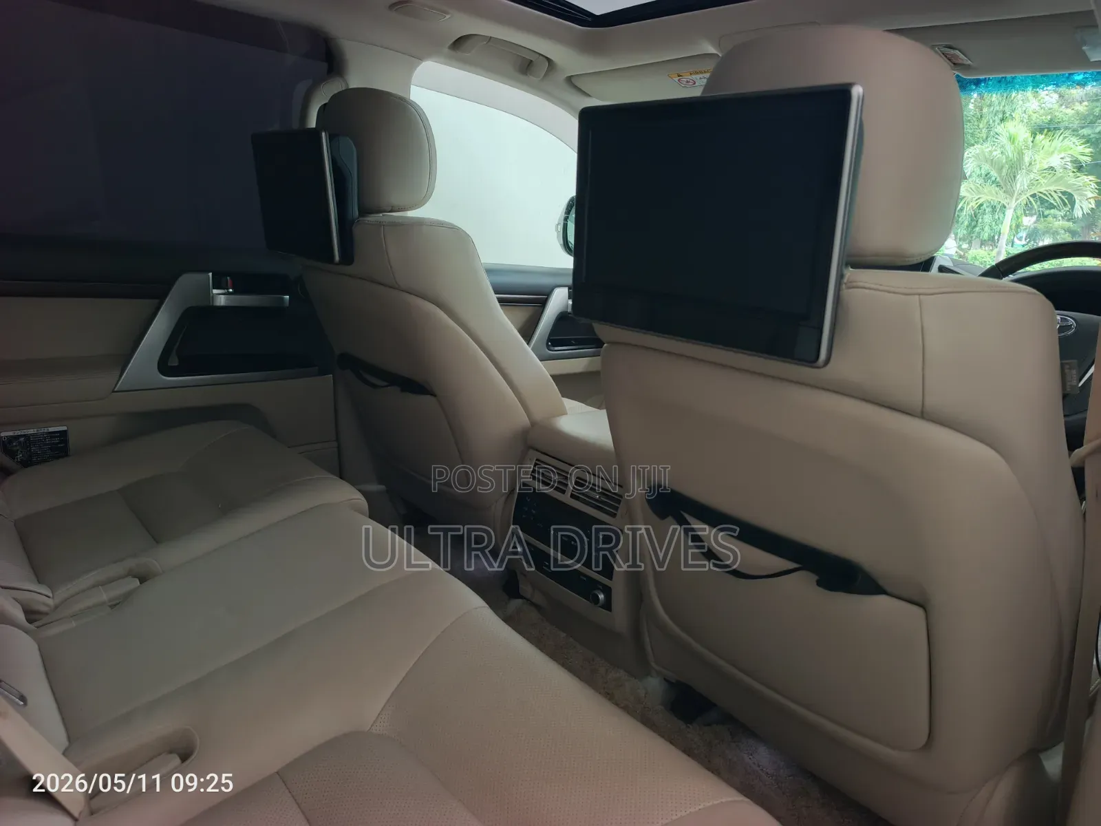 Toyota Land Cruiser 2019 White