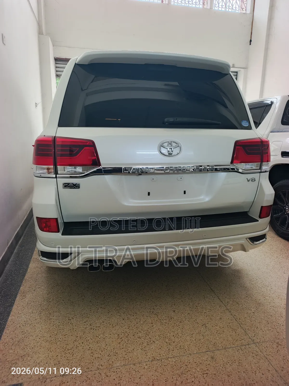Toyota Land Cruiser 2019 White