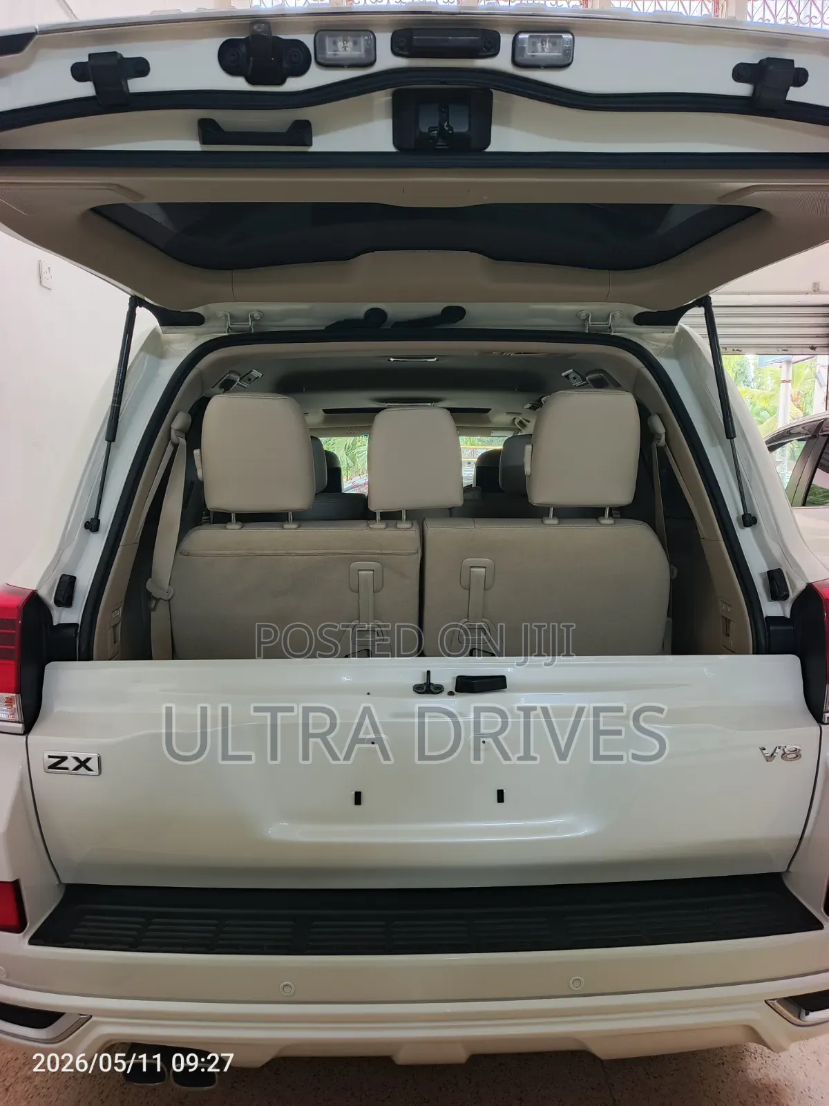 Toyota Land Cruiser 2019 White