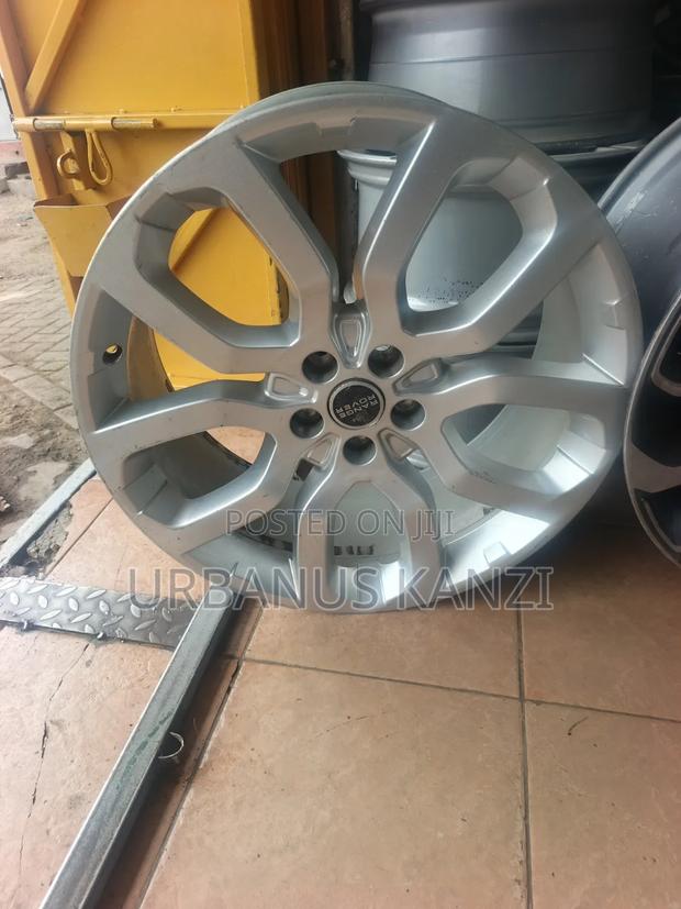 Range Rover Size 22 Sport Rims - main view