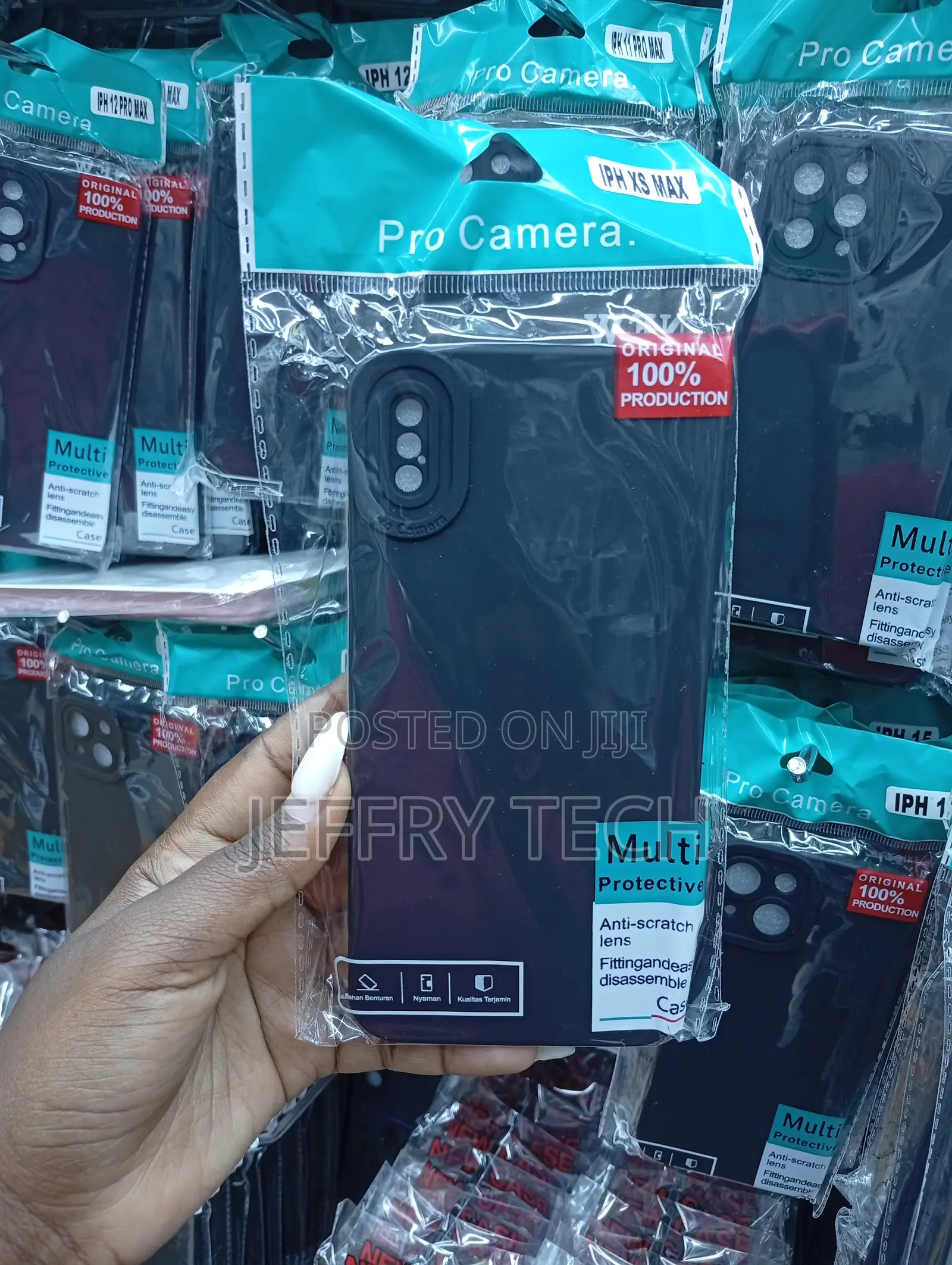 iPhone Xs Max Integrated Lens Cover Case