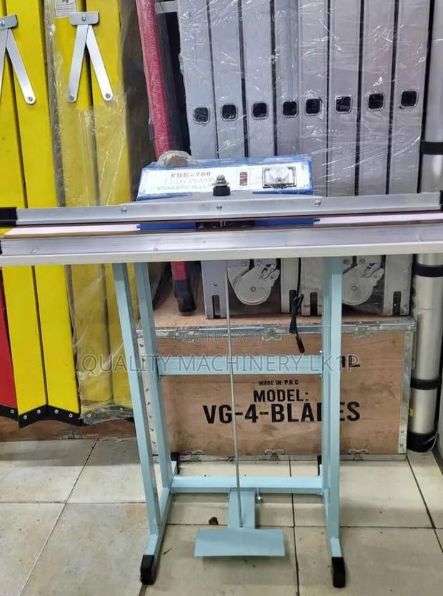 Heavy-Duty 700mm Footstanding Sealer
