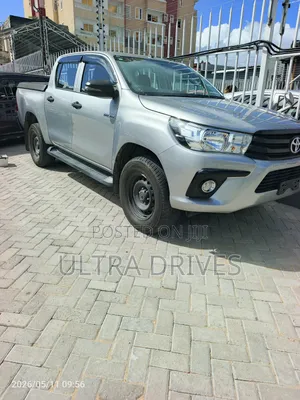 Toyota Hilux 2019 Gray