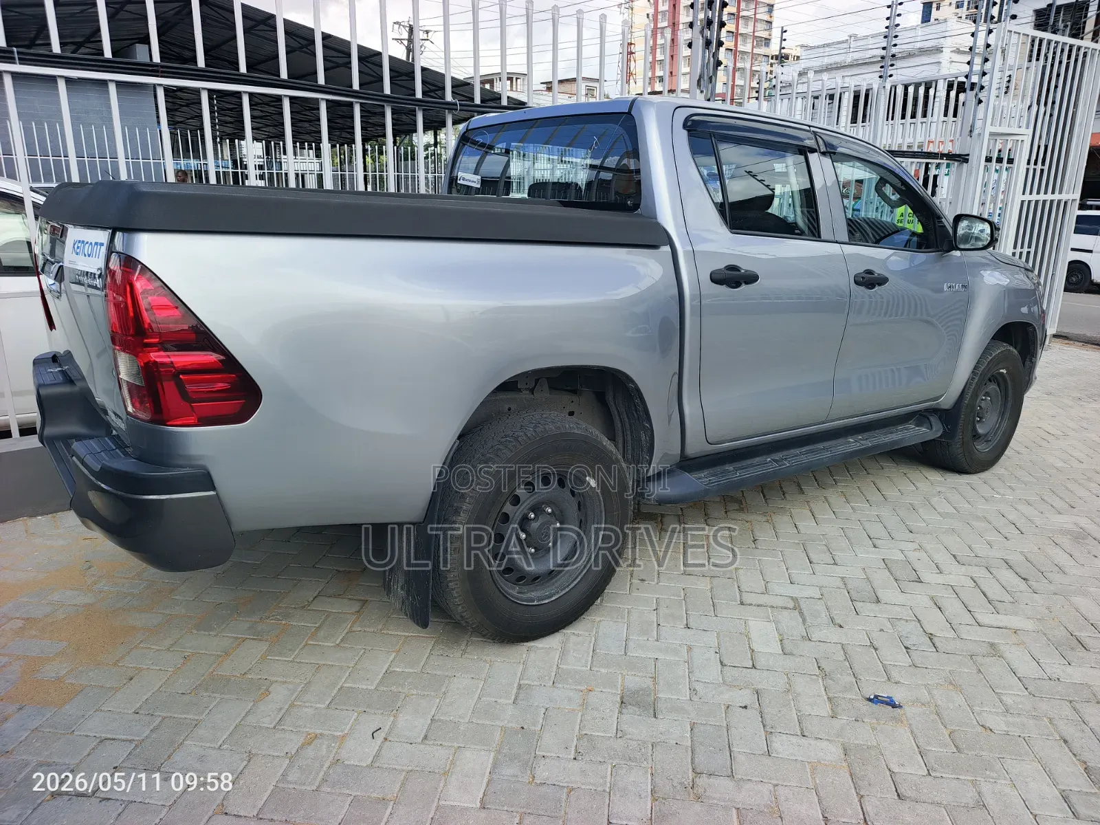 Toyota Hilux 2019 Gray