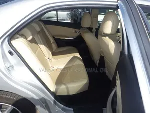 Toyota Premio 2019 Silver