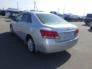 Toyota Premio 2019 Silver