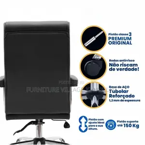 Black Leather Executive Arm Director's Chair