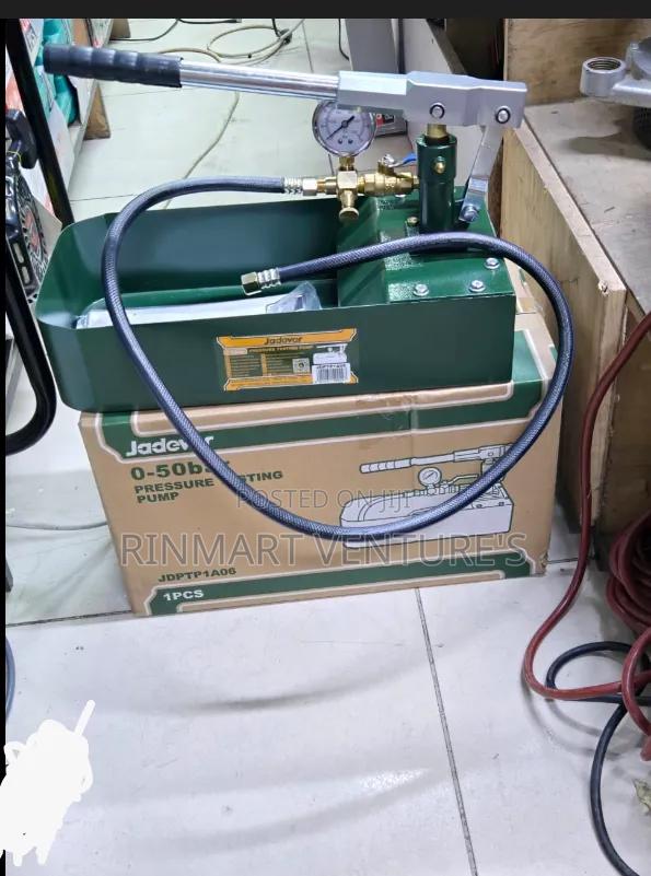 Jadever Manual Pressure Testing Pump - main view