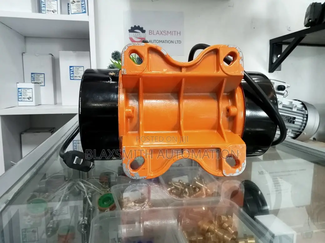 Vibrating Motor 0.55kw 220v 2800 R/Min