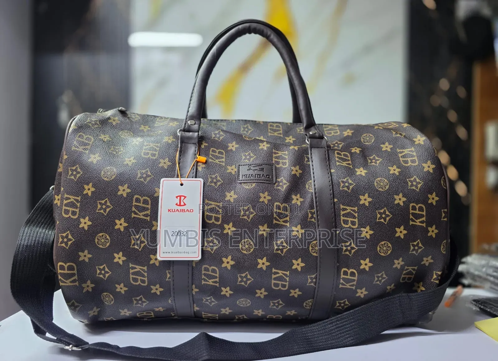 Medium Leather Duffle Travelling Bag With Prints