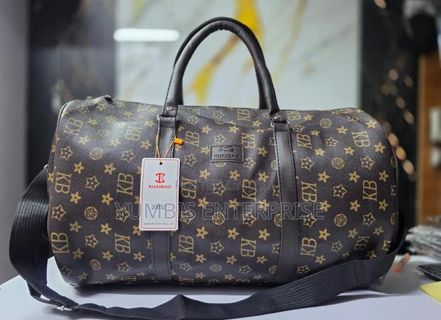 Medium Leather Duffle Travelling Bag With Prints