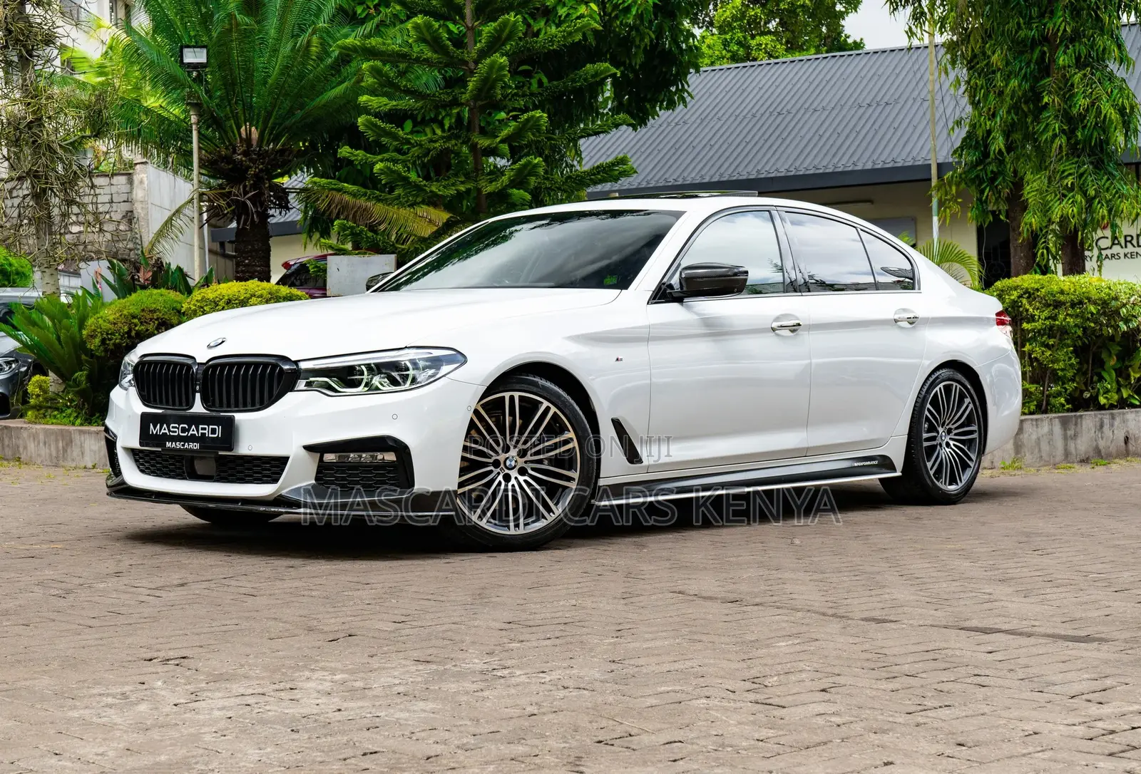 BMW 530i 2018 White