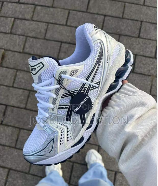 Designer Asics Comfortable Sneakers - thumbnail 2