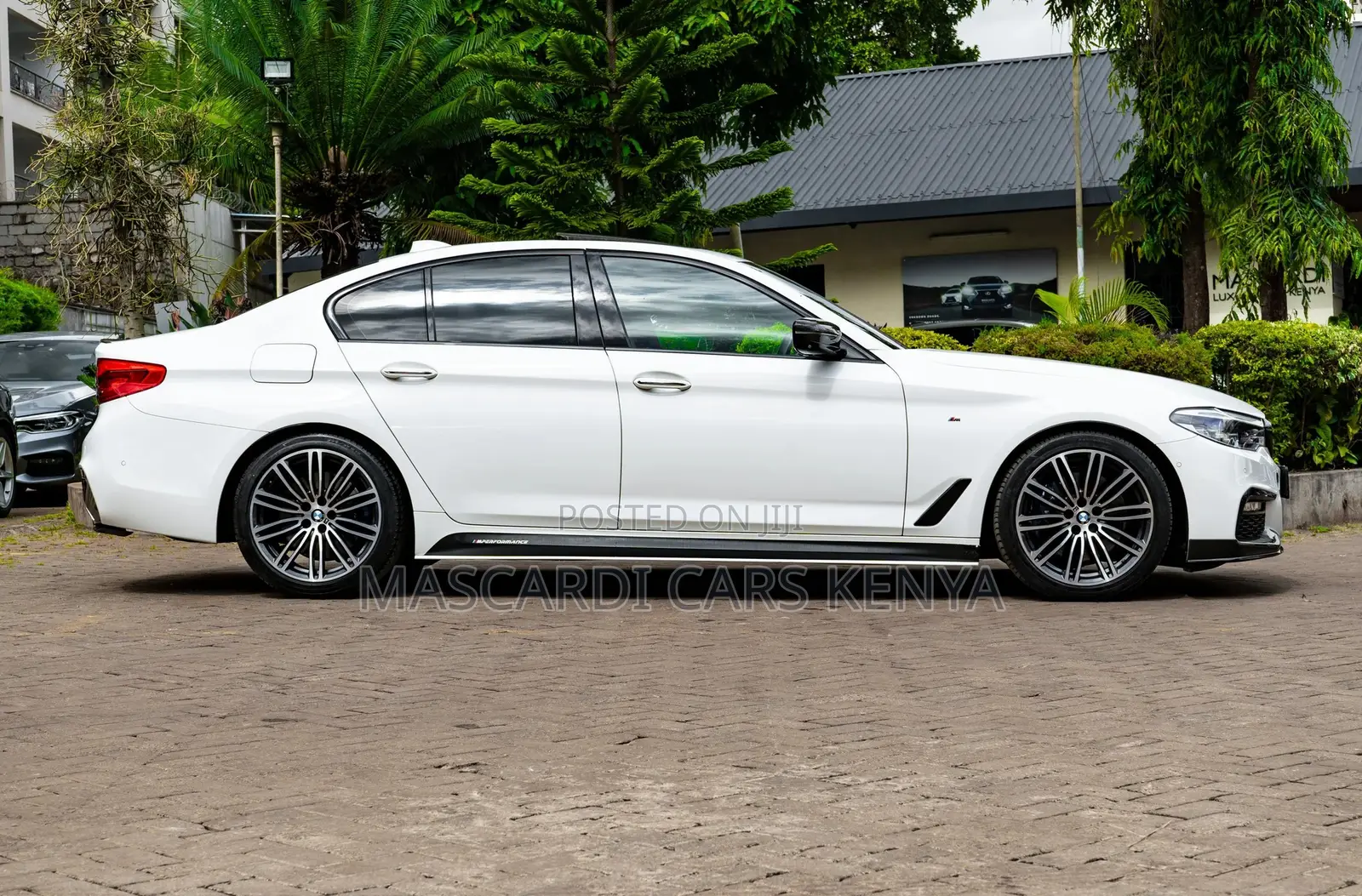 BMW 530i 2018 White