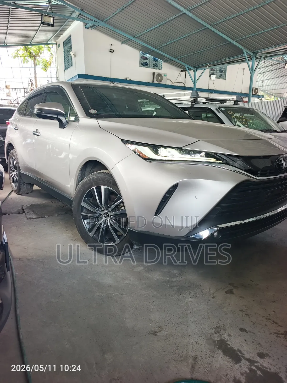 Toyota Harrier 2020 Gold