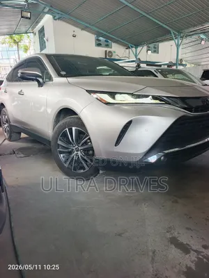 Toyota Harrier 2020 Gold