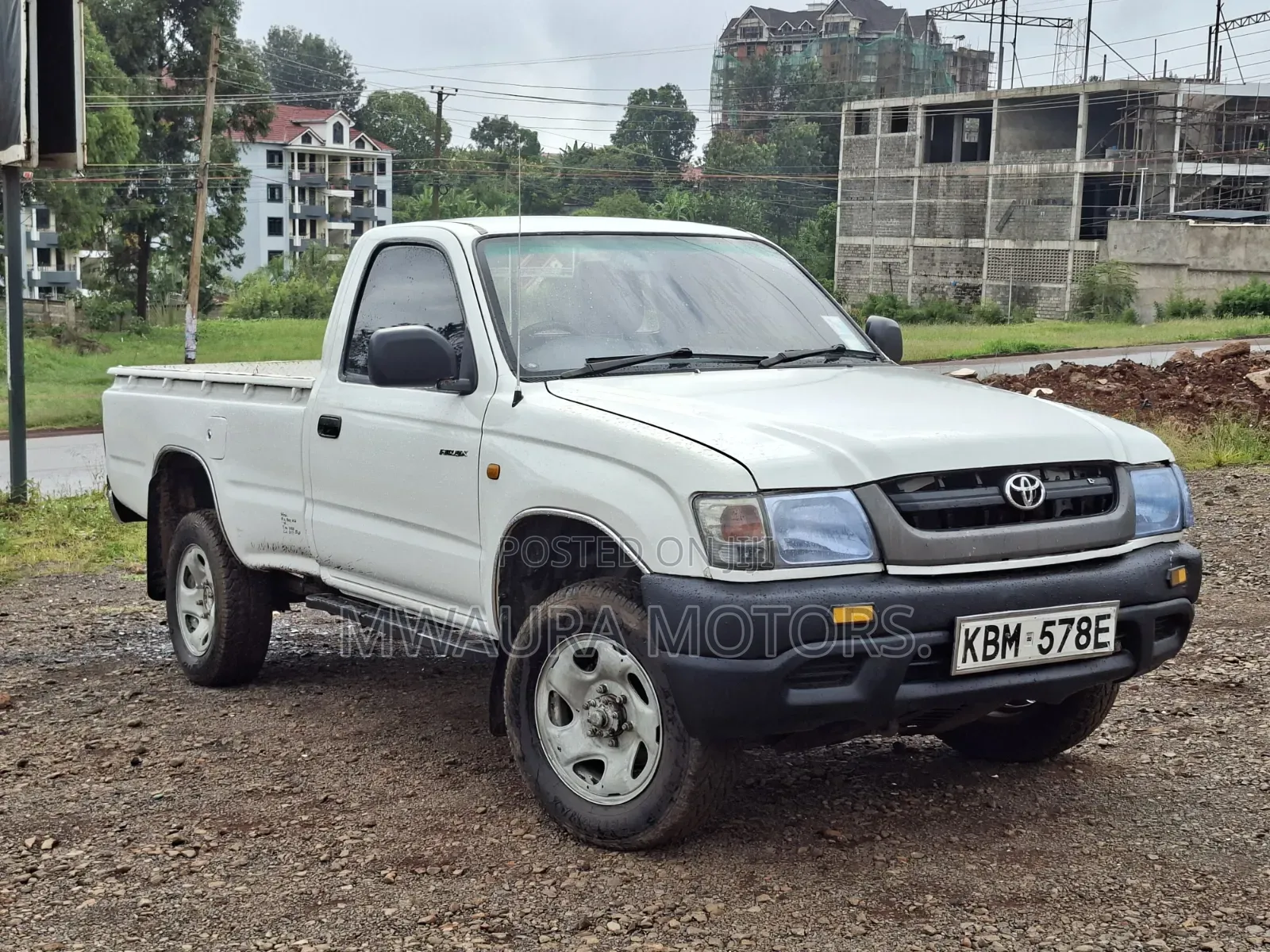 Toyota Hilux 2004 Pearl