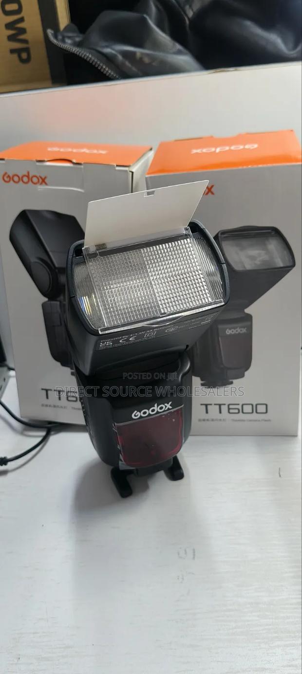 Godox Tt600 Flash With Built-in Wireless Trigger