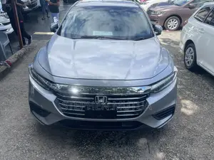 Honda Insight Touring 2019 Silver