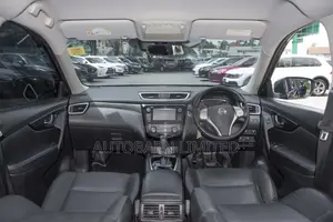 Nissan X-Trail 2.0 Petrol FWD 2017 Black