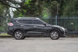 Nissan X-Trail 2.0 Petrol FWD 2017 Black