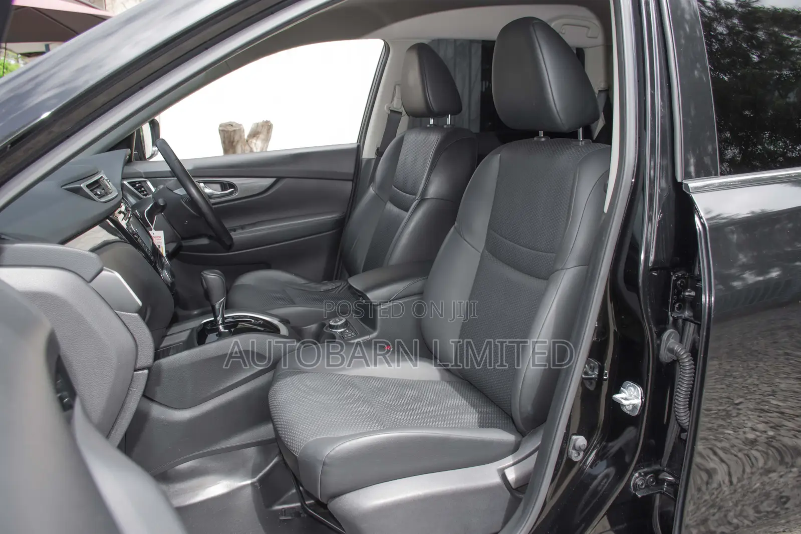 Nissan X-Trail 2.0 Petrol FWD 2017 Black