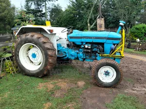 Tractor Ford 4610