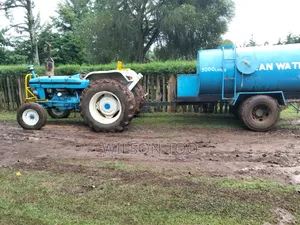Tractor Ford 4610