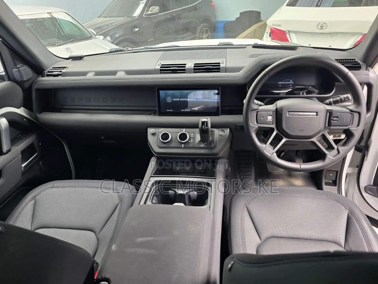 Land Rover Defender SE 2023 White