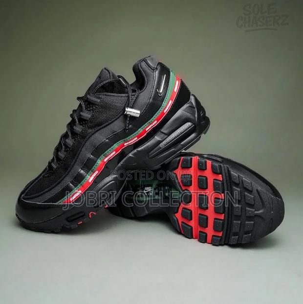 Undefeated X Nike Air Max 95 Black Sneakers - thumbnail 2
