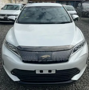Toyota Harrier 2.0 2019 White