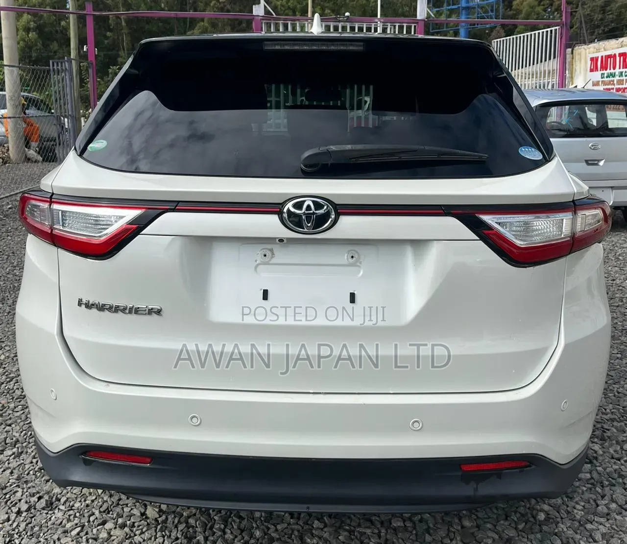 Toyota Harrier 2.0 2019 White