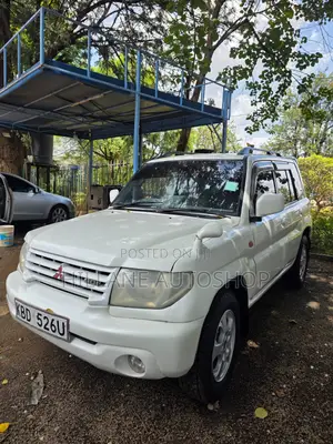 Mitsubishi Pajero IO 2001 White