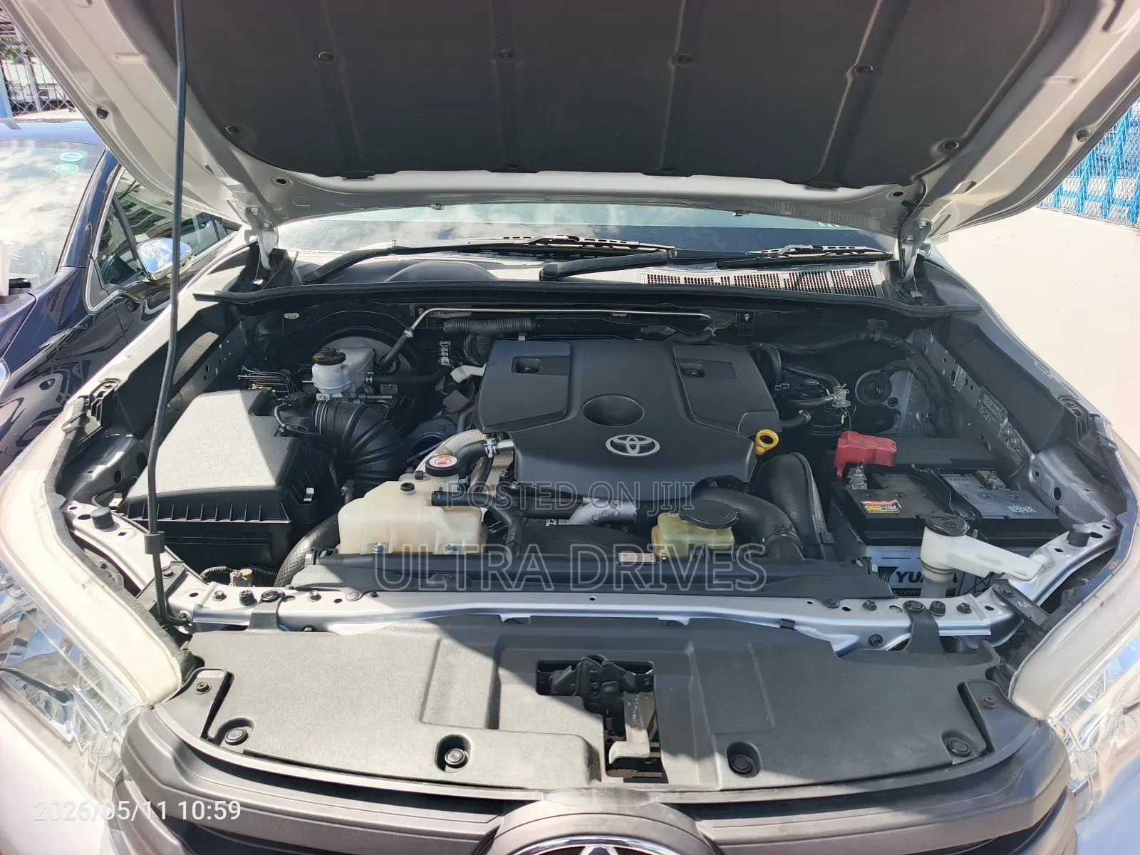 Toyota Hilux 2019 Silver