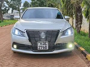 Toyota Crown 2014 Silver