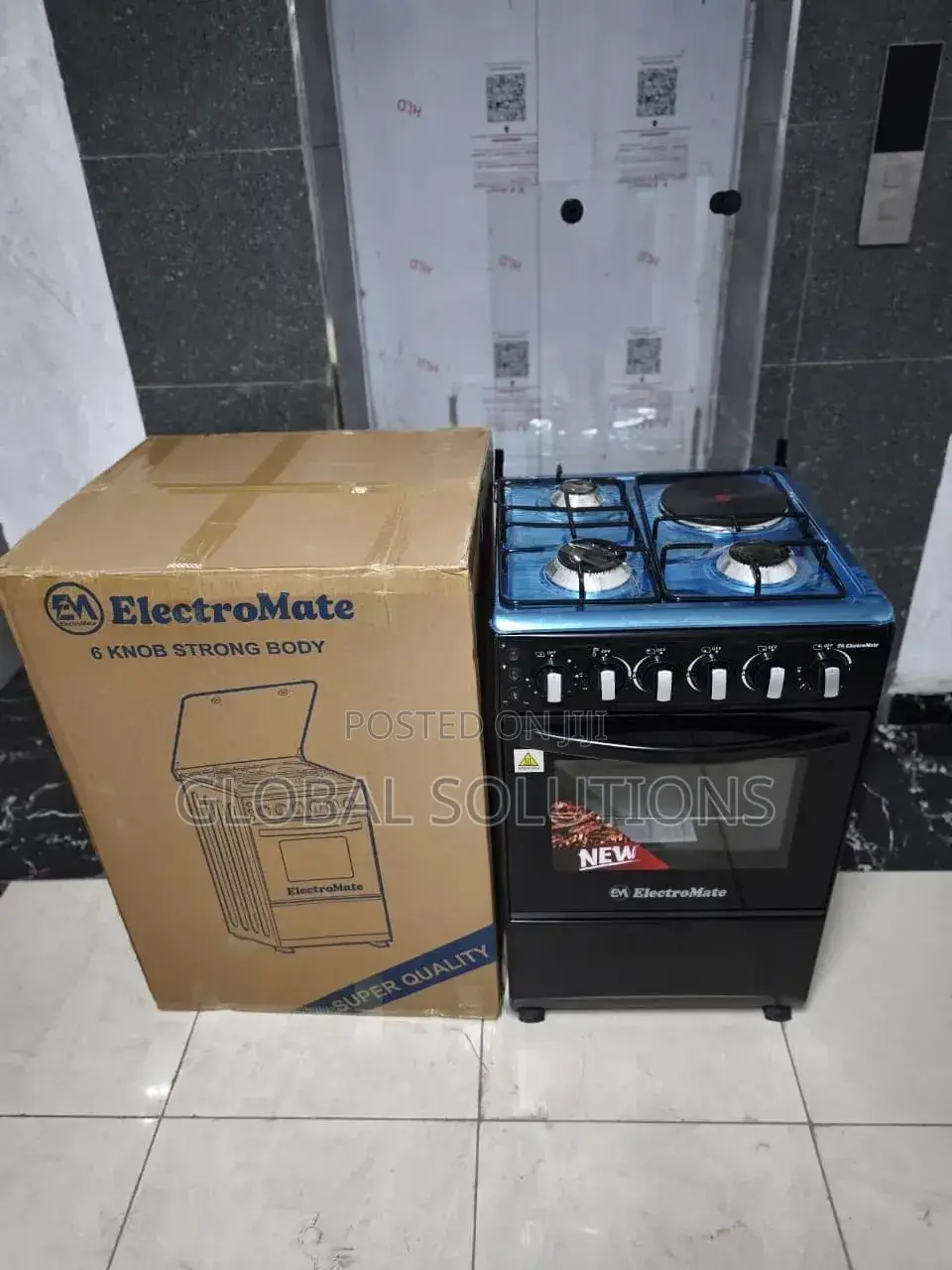 Electromate 3 Gas + 1 Electric Standing Cooker With a Rapid Hot Plate