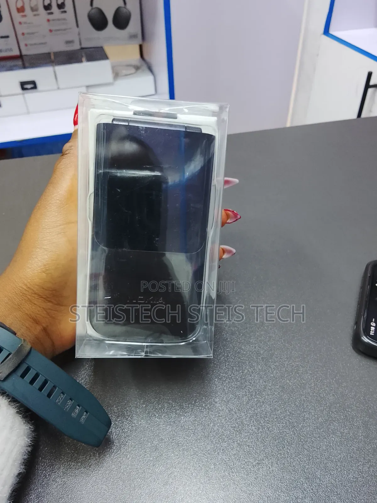 New Nokia 2720 Flip 512 GB Black