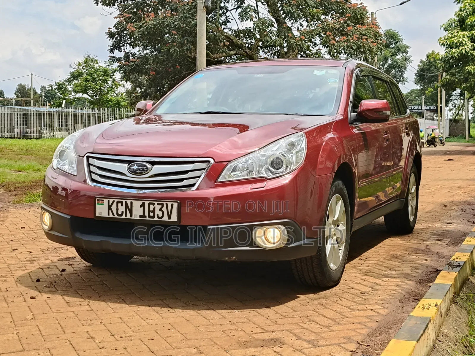 Subaru Outback 2.5i 2010 Red