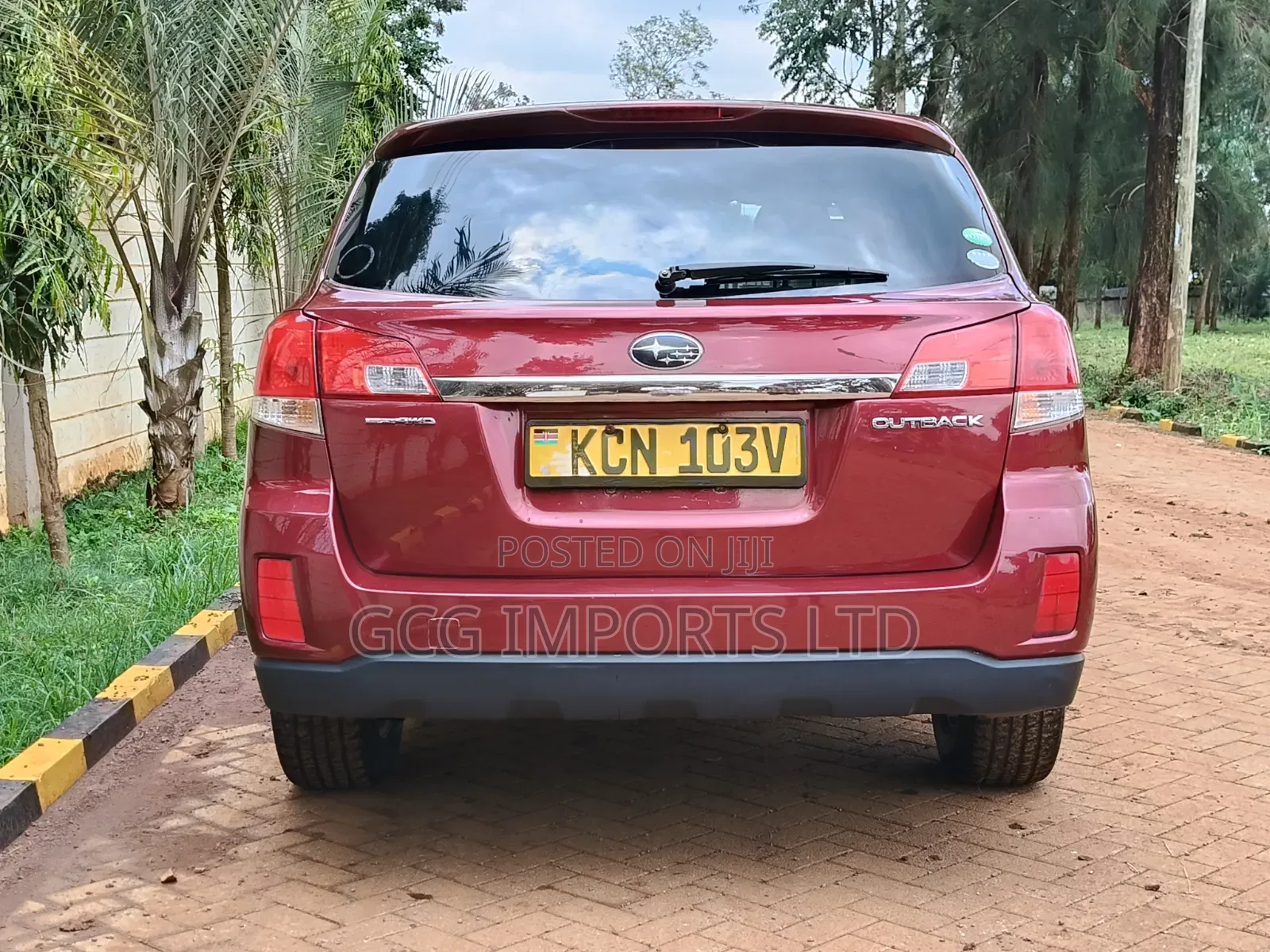 Subaru Outback 2.5i 2010 Red