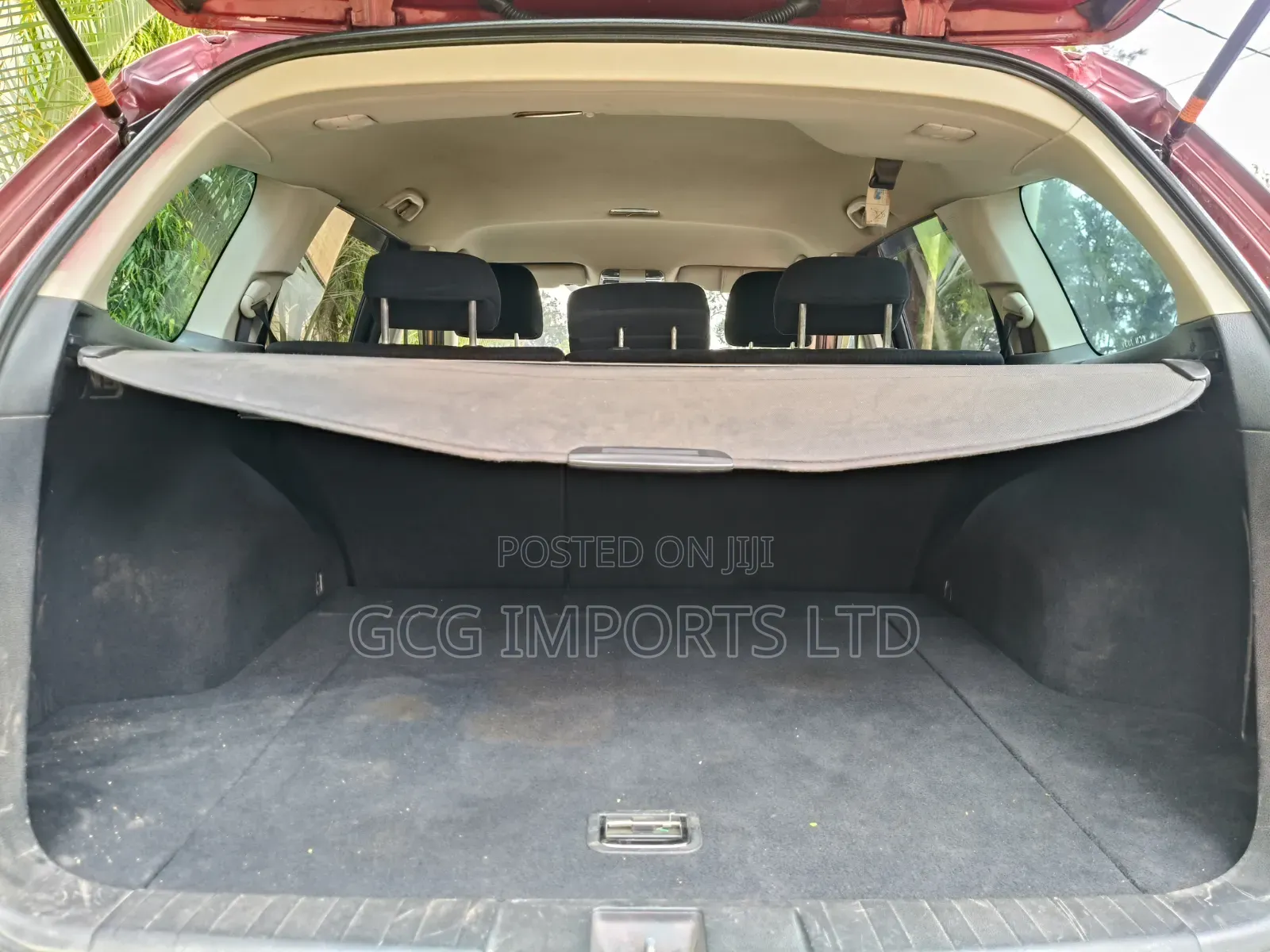 Subaru Outback 2.5i 2010 Red