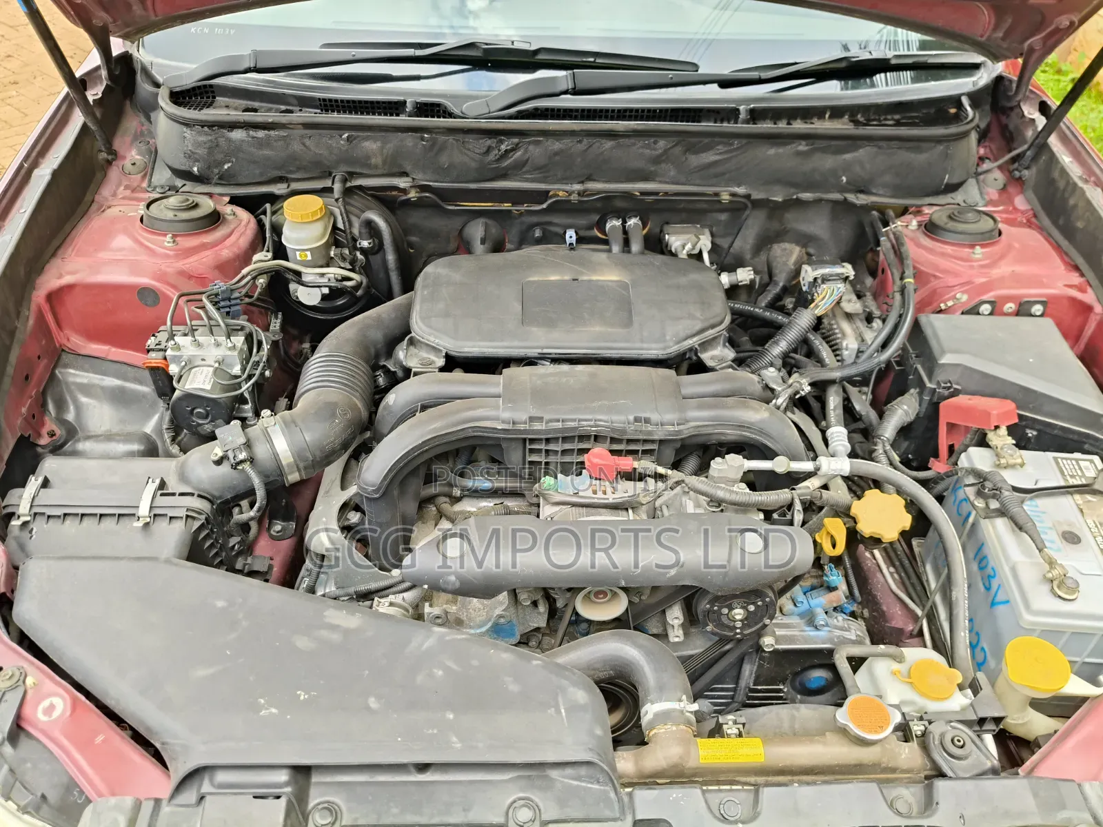 Subaru Outback 2.5i 2010 Red
