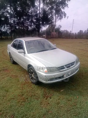 Toyota Carina 2000 Silver