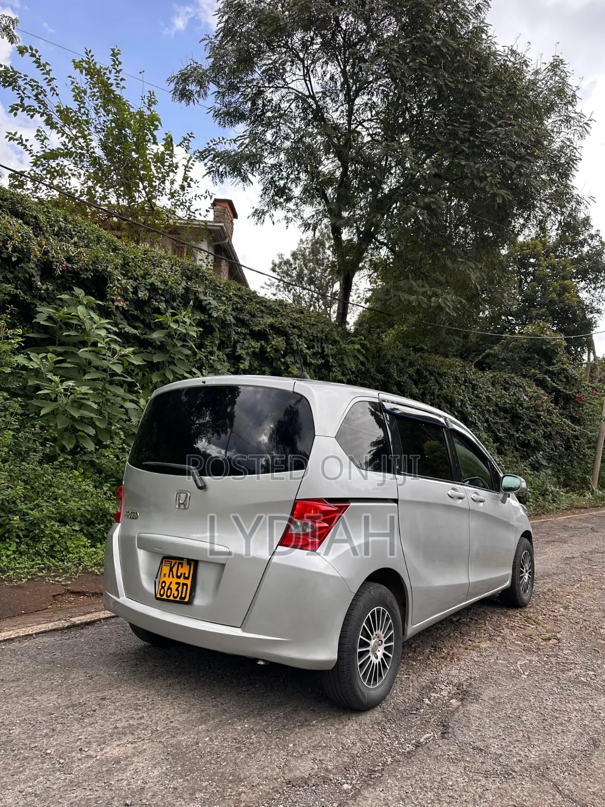 Honda Freed 2010 Silver