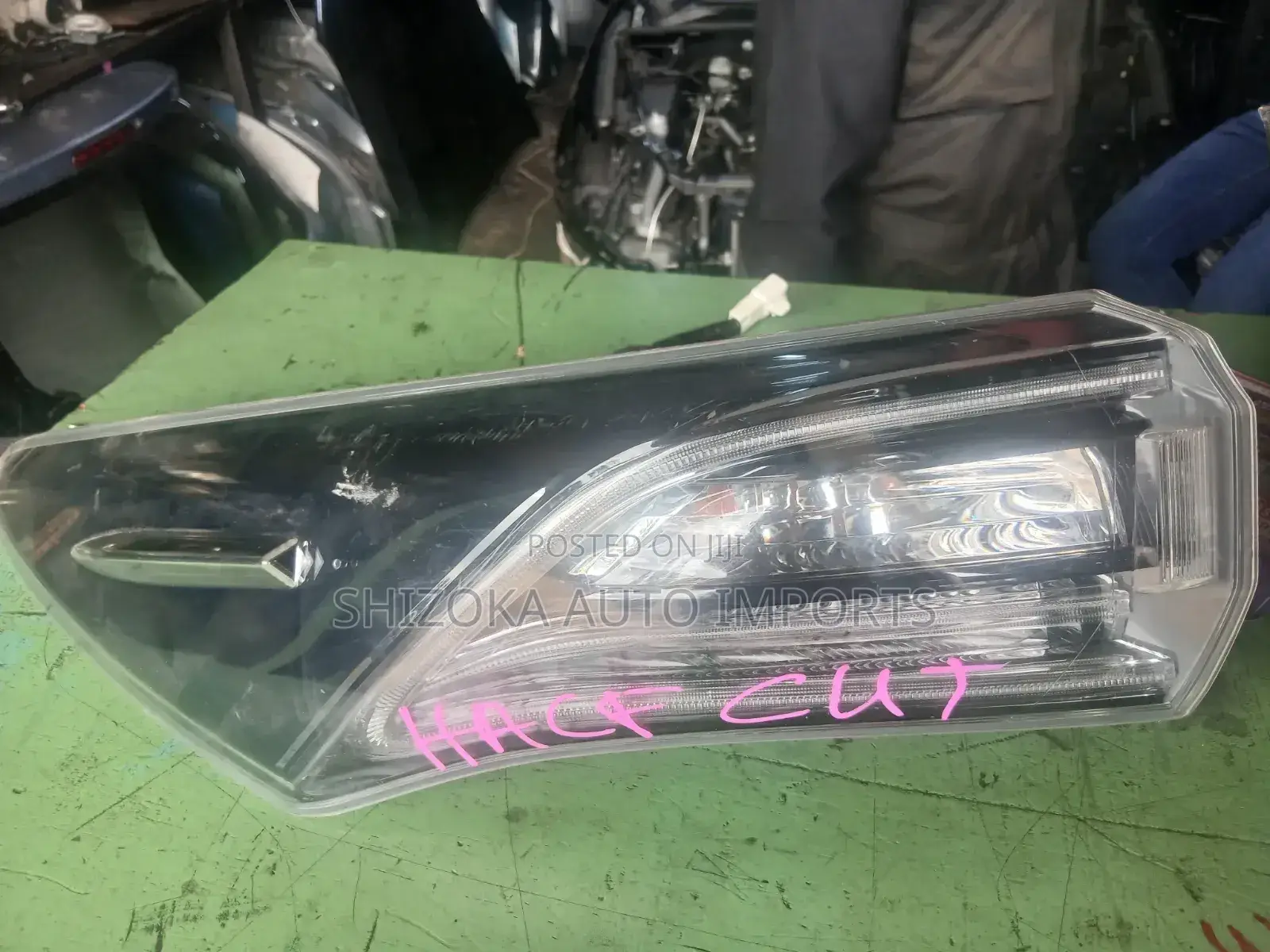 Toyota Harrier Right Tail Light 2015–2017 Original Ex-Japan