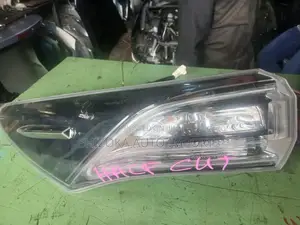 Toyota Harrier Right Tail Light 2015–2017 Original Ex-Japan